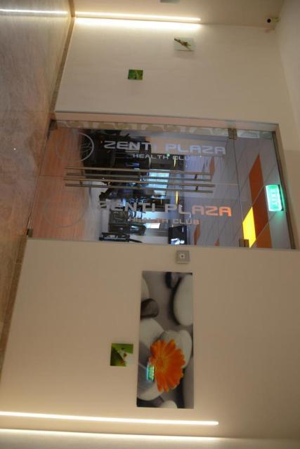 דרובטה-טורנו-סברין Zenti Plaza Hotel מראה חיצוני תמונה