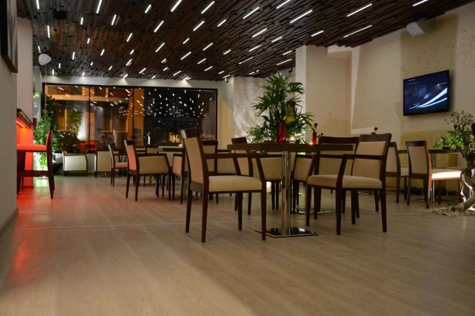 דרובטה-טורנו-סברין Zenti Plaza Hotel מראה חיצוני תמונה